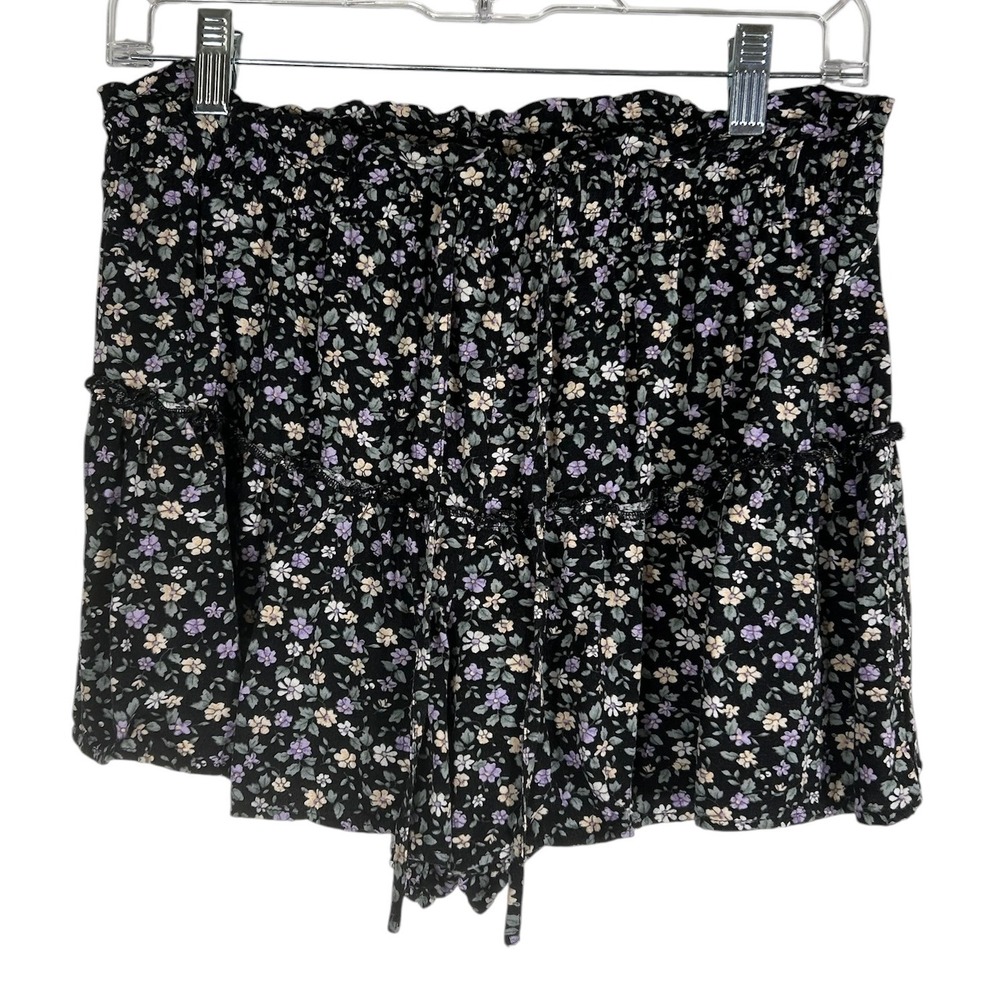Aeropostale Womens Black Floral Smocked Tiered Ruffle Shorts Boho Size S